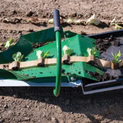 Johnny's Paperpot Transplanter -Whisper Glen Sales Store 06220 08 jss paperpot transplanter