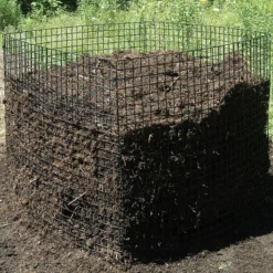 Trap Wire Compost Bin