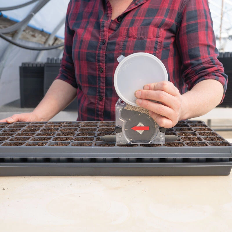 Manual Cell-Tray Seeder 1 Manual Cell-Tray Seeder